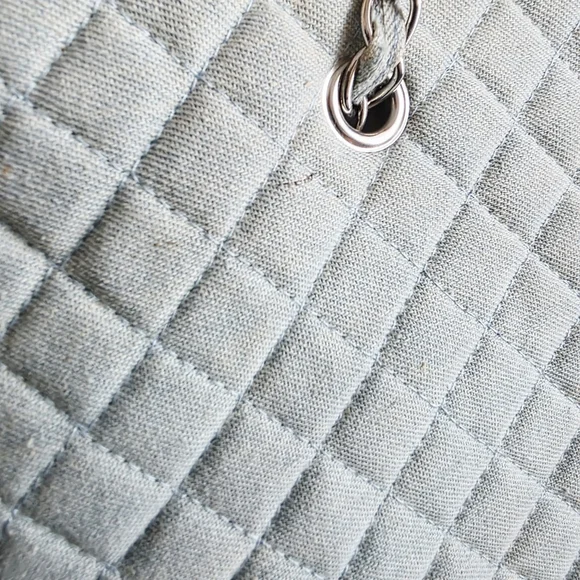 Hello Kitty Shoulder Bag - Picture 9 of 10